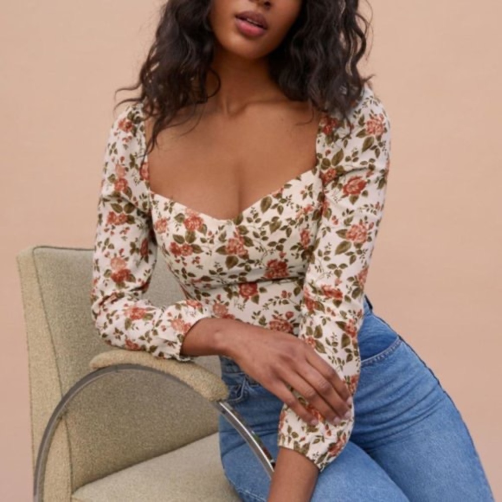 Reformation Reign Top